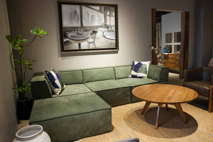 Leone Sofa